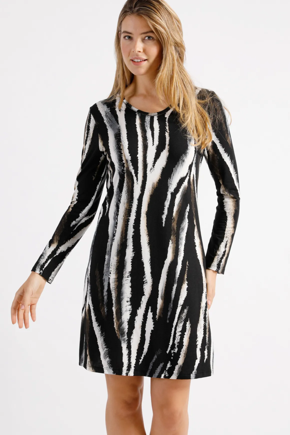 nightshirt_0-8.webp Nightshirt