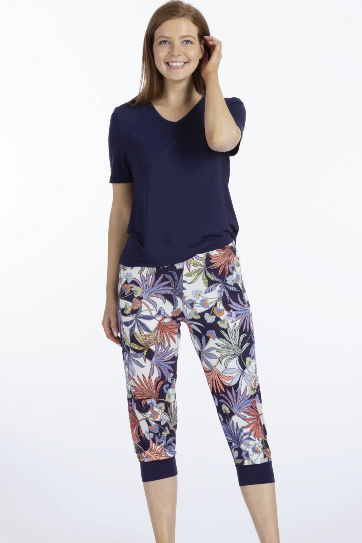 pants_1.webp 3/4 Pants