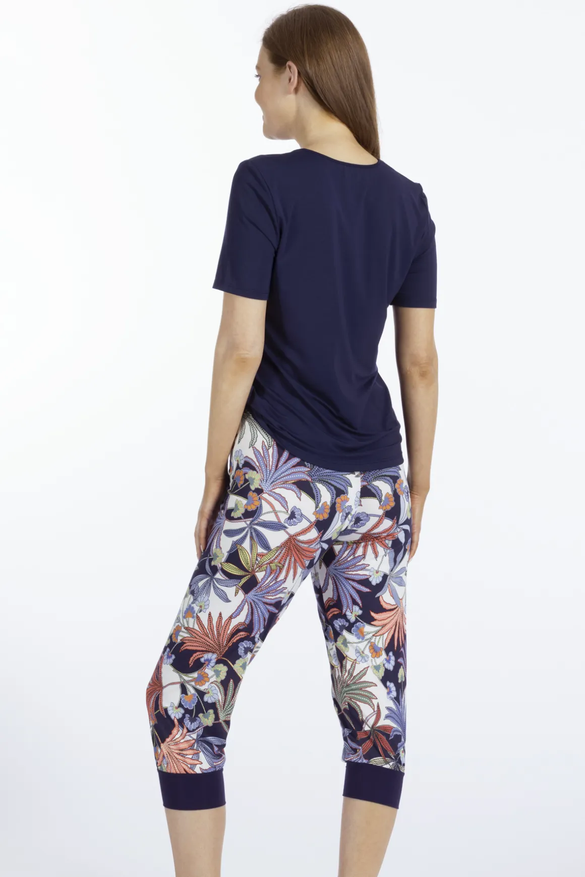 pants_2.webp 3/4 Pants